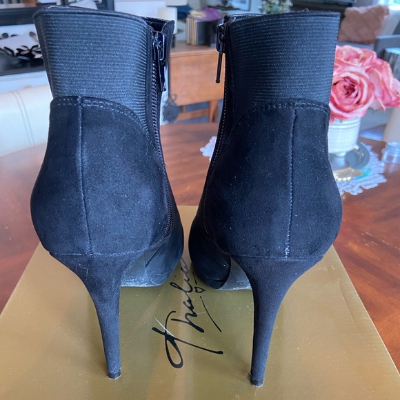 Thalia Sodi Briea booties.  8.5 - Picture 3 of 5